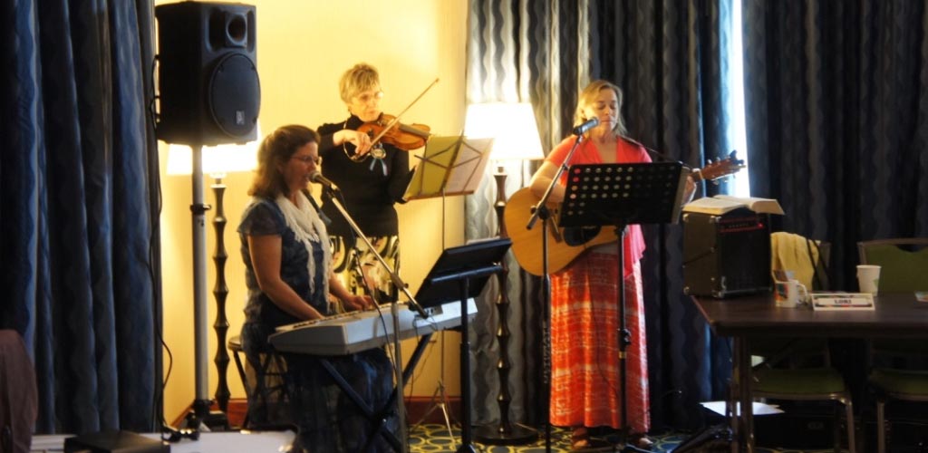 Beth El musicians Allison, Helen and Lori