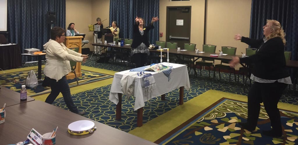 Beth El musicians Allison, Helen and Lori