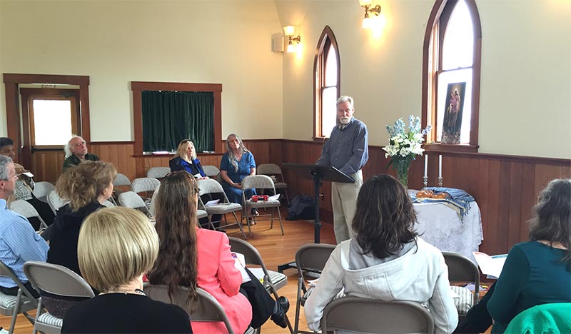 Aubby Middleton sharing the Word